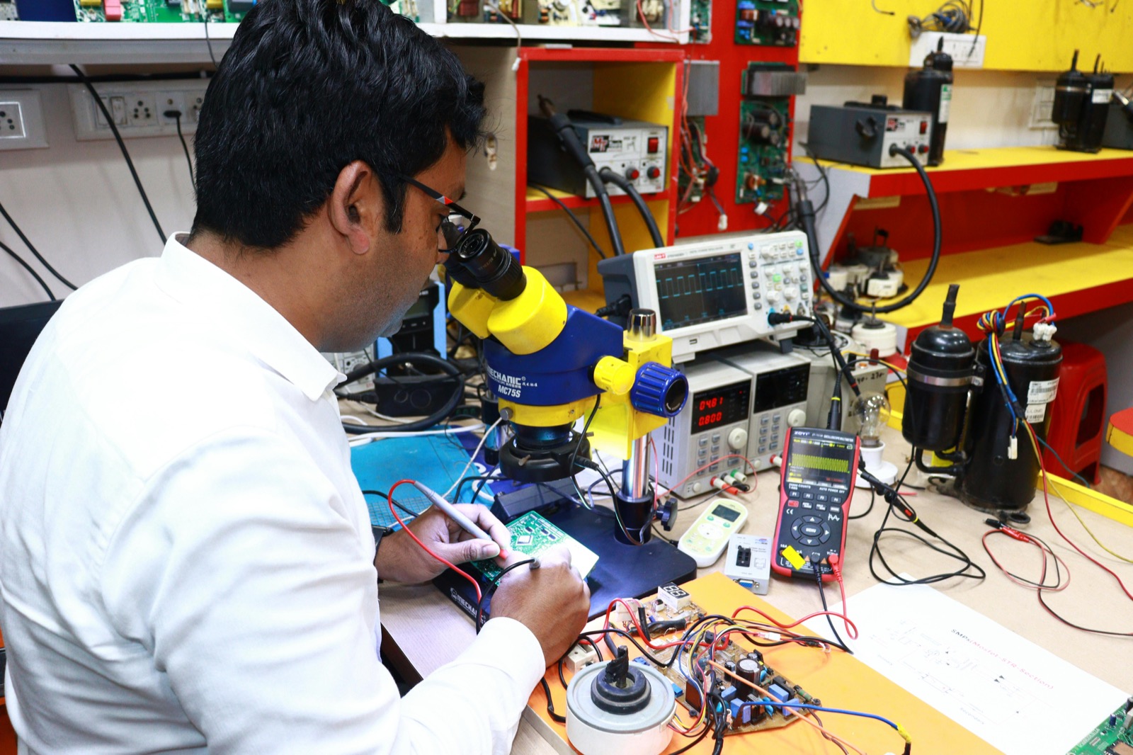 Inspection equipment used for PCB and PCBA verification
